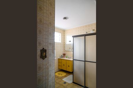 Casa à venda com 211m², 4 quartos e 2 vagas Casa à venda com 211m², 4 quartos e 2 vagasBanheiro Social