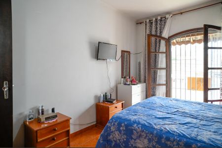 Casa à venda com 211m², 4 quartos e 2 vagas Casa à venda com 211m², 4 quartos e 2 vagasQuarto 2 - Suite