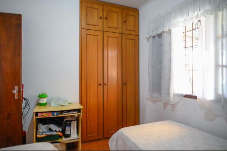 Casa à venda com 211m², 4 quartos e 2 vagas Casa à venda com 211m², 4 quartos e 2 vagasQuarto 3