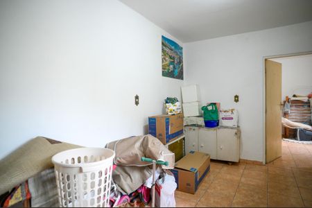 Casa à venda com 211m², 4 quartos e 2 vagas Casa à venda com 211m², 4 quartos e 2 vagasEdícula - Sala