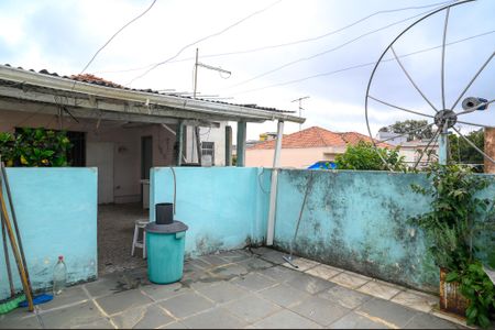 Casa à venda com 211m², 4 quartos e 2 vagas Casa à venda com 211m², 4 quartos e 2 vagasTerraço