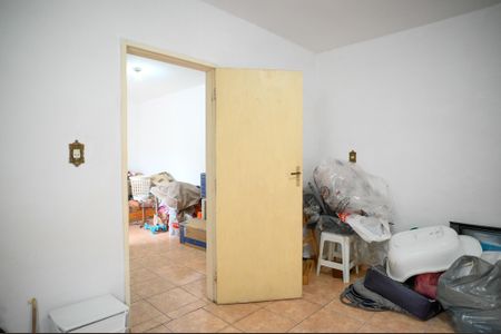 Casa à venda com 211m², 4 quartos e 2 vagas Casa à venda com 211m², 4 quartos e 2 vagasEdícula - Quarto