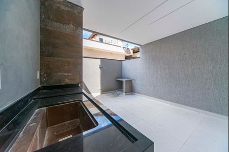 Casa à venda com 110m², 2 quartos e 2 vagas Casa à venda com 110m², 2 quartos e 2 vagasÁrea Gourmet e Área de Serviço