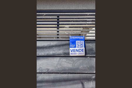 Casa à venda com 110m², 2 quartos e 2 vagas Casa à venda com 110m², 2 quartos e 2 vagasPlaca