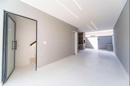 Casa à venda com 110m², 2 quartos e 2 vagas Casa à venda com 110m², 2 quartos e 2 vagasGaragem