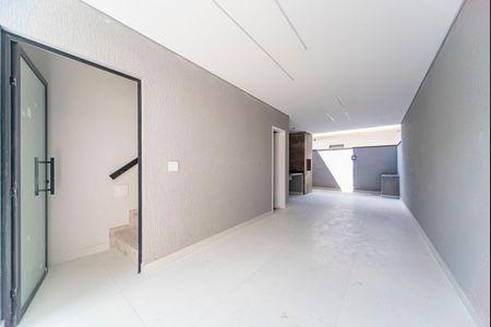 Casa à venda com 110m², 2 quartos e 2 vagas Casa à venda com 110m², 2 quartos e 2 vagasGaragem