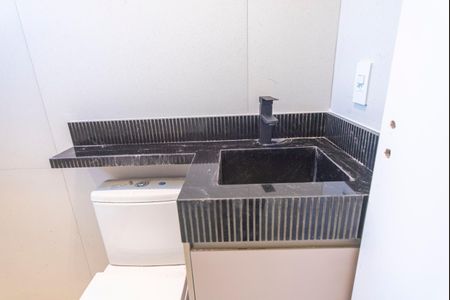 Casa à venda com 110m², 2 quartos e 2 vagas Casa à venda com 110m², 2 quartos e 2 vagasBanheiro da Suíte 1