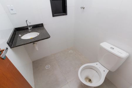 Apartamento à venda com 37m², 2 quartos e sem vaga Apartamento à venda com 37m², 2 quartos e sem vagaBanheiro