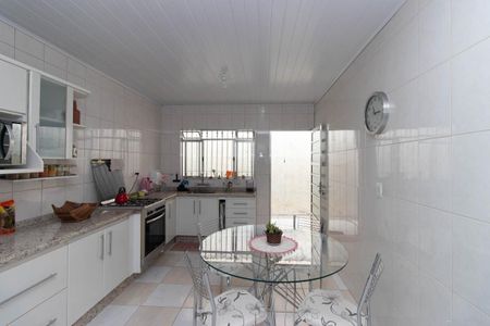Casa à venda com 290m², 3 quartos e 3 vagas Casa à venda com 290m², 3 quartos e 3 vagasCozinha Casa 1