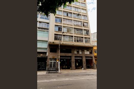 Apartamento à venda com 35m², 1 quarto e sem vaga Apartamento à venda com 35m², 1 quarto e sem vagaFachada