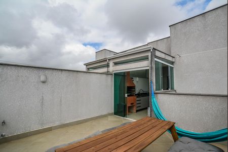 Apartamento à venda com 107m², 2 quartos e 1 vaga Apartamento à venda com 107m², 2 quartos e 1 vagaCobertura