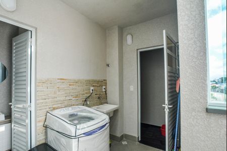 Apartamento à venda com 107m², 2 quartos e 1 vaga Apartamento à venda com 107m², 2 quartos e 1 vagaÁrea de Serviço/Área Gourmet