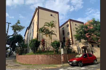 Apartamento à venda com 56m², 2 quartos e 1 vaga Apartamento à venda com 56m², 2 quartos e 1 vagaFachada
