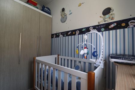 Casa à venda com 240m², 4 quartos e 4 vagasCasa 2 - Quarto 2