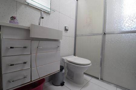 Casa à venda com 240m², 4 quartos e 4 vagasCasa 1 - Banheiro