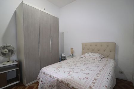 Casa à venda com 240m², 4 quartos e 4 vagasCasa 1 - Quarto