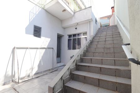 Casa à venda com 240m², 4 quartos e 4 vagasEscada