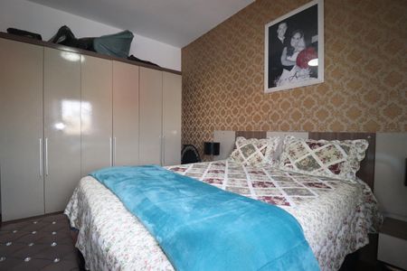 Casa à venda com 240m², 4 quartos e 4 vagasCasa 2 - Quarto 1