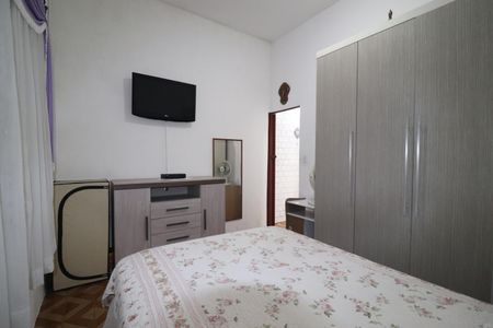 Casa à venda com 240m², 4 quartos e 4 vagasCasa 1 - Quarto