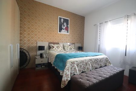 Casa à venda com 240m², 4 quartos e 4 vagasCasa 2 - Quarto 1