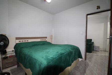 Casa à venda com 240m², 4 quartos e 4 vagasCasa 3 - Quarto 1