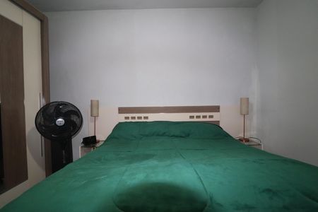 Casa à venda com 240m², 4 quartos e 4 vagasCasa 3 - Quarto 1