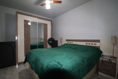 Casa à venda com 240m², 4 quartos e 4 vagasCasa 3 - Quarto 1