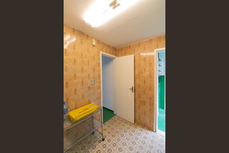 Casa à venda com 117m², 4 quartos e 1 vaga Casa à venda com 117m², 4 quartos e 1 vagaCozinha