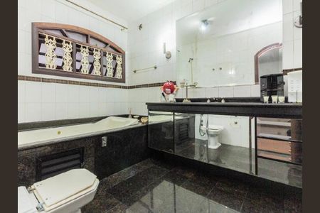Casa à venda com 450m², 5 quartos e 4 vagas