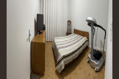 Casa à venda com 210m², 4 quartos e 6 vagas