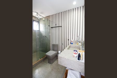 Apartamento à venda com 196m², 4 quartos e 3 vagasBanheiro da Suíte