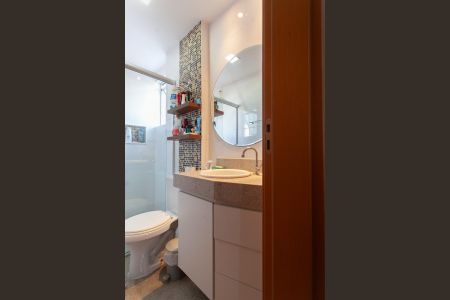 Apartamento à venda com 80m², 3 quartos e 2 vagas Apartamento à venda com 80m², 3 quartos e 2 vagasBanheiro da Suíte