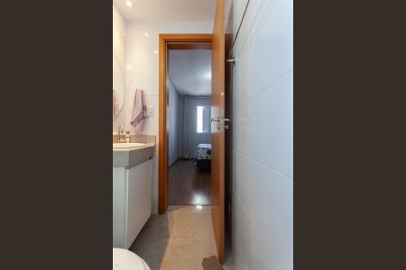Apartamento à venda com 80m², 3 quartos e 2 vagas Apartamento à venda com 80m², 3 quartos e 2 vagasBanheiro da Suíte