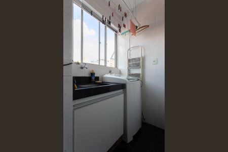 Apartamento à venda com 80m², 3 quartos e 2 vagas Apartamento à venda com 80m², 3 quartos e 2 vagasÁrea de Serviço