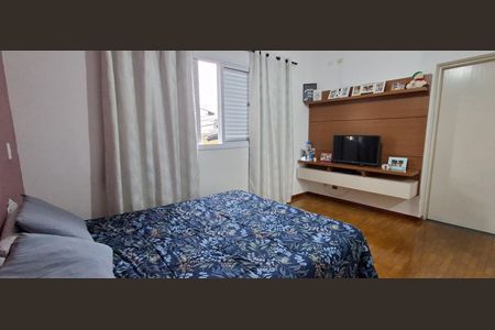 Casa à venda com 206m², 3 quartos e 2 vagas Casa à venda com 206m², 3 quartos e 2 vagasSuíte