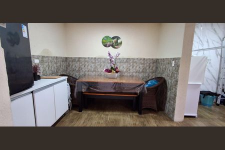 Casa à venda com 206m², 3 quartos e 2 vagas Casa à venda com 206m², 3 quartos e 2 vagasÁrea gourmet