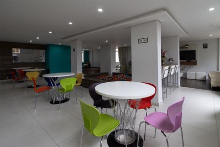 Apartamento à venda com 53m², 2 quartos e 1 vaga Apartamento à venda com 53m², 2 quartos e 1 vagaÁrea comum - salão de festas infantil
