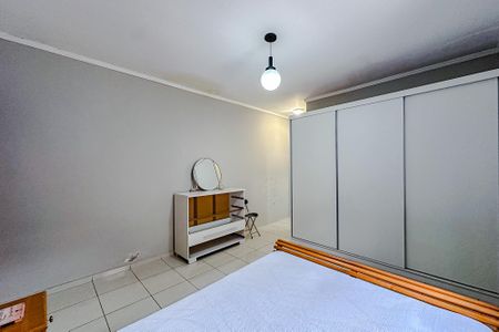 Casa à venda com 290m², 3 quartos e 3 vagasQuarto 1 - Suíte