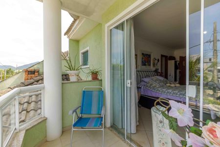 Casa de condomínio à venda com 250m², 3 quartos e 2 vagasVaranda da Suíte 1