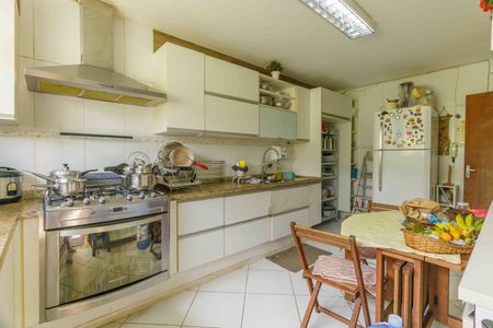 Casa de condomínio à venda com 250m², 3 quartos e 2 vagasCozinha