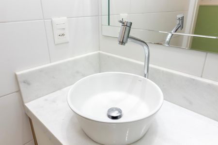 Apartamento à venda com 69m², 2 quartos e 2 vagas Apartamento à venda com 69m², 2 quartos e 2 vagasBanheiro da Suíte 2