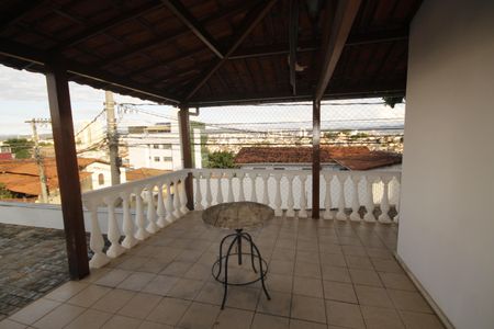 Casa à venda com 370m², 4 quartos e 4 vagasvaranda