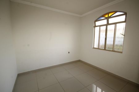 Casa à venda com 370m², 4 quartos e 4 vagasquarto 1