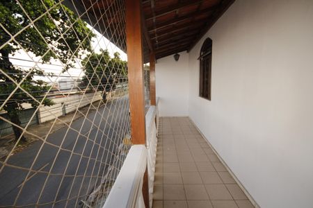 Casa à venda com 370m², 4 quartos e 4 vagasCorredor