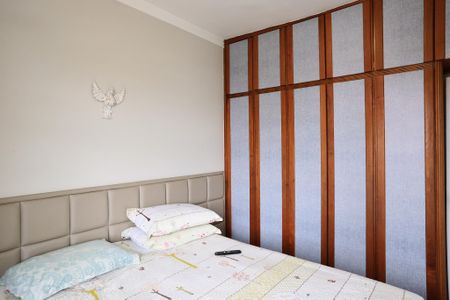 Apartamento à venda com 180m², 3 quartos e 2 vagasQuarto