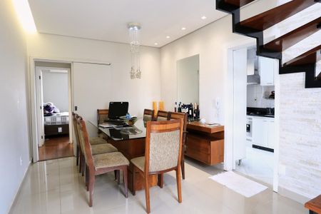 Apartamento à venda com 180m², 3 quartos e 2 vagasSala