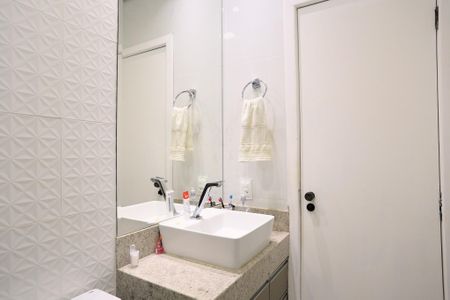 Apartamento à venda com 180m², 3 quartos e 2 vagasBanheiro