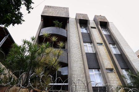 Apartamento à venda com 180m², 3 quartos e 2 vagasFachada