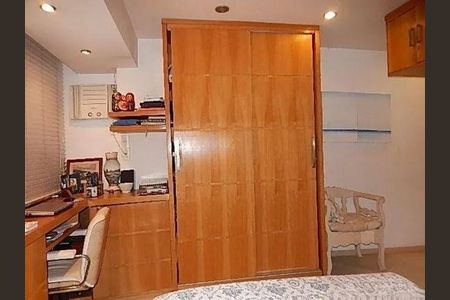 Apartamento à venda com 103m², 2 quartos e 1 vaga