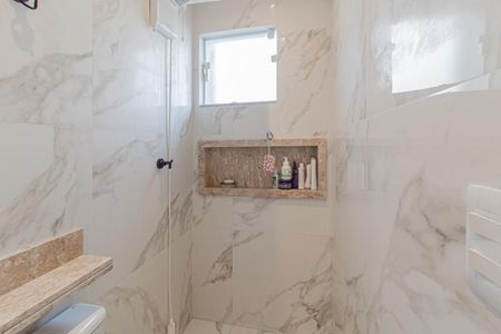Casa à venda com 170m², 3 quartos e 4 vagas Casa à venda com 170m², 3 quartos e 4 vagasBanheiro da Suite 1